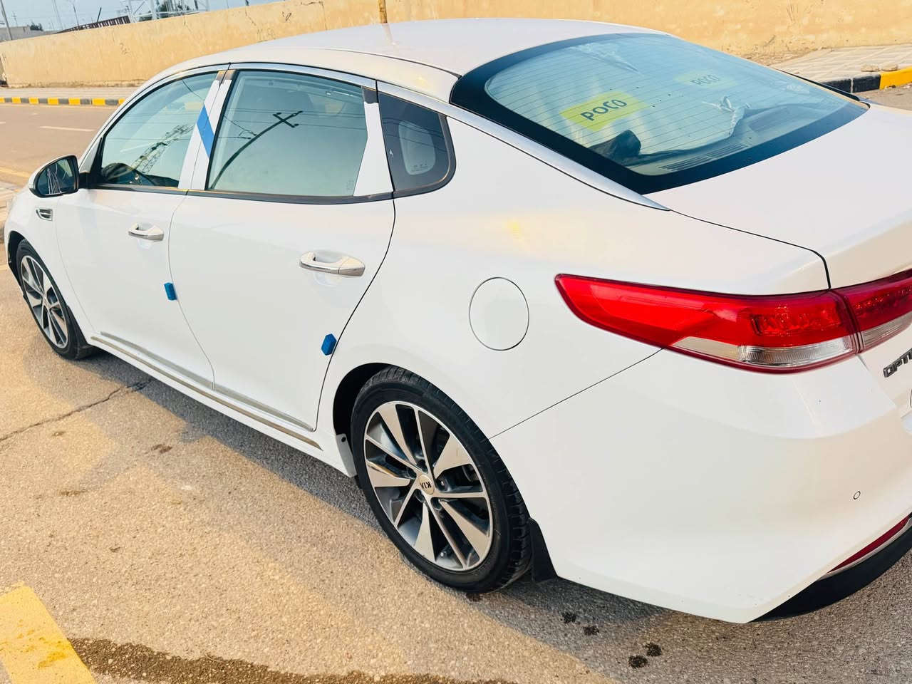 السلام عليكم للبيع 
سياره اوبتيما خليجي موديل 2017 
كفاله عامه ماعدى تكحيل قليل بلبنيد 
السياره جاهزه ع الاخير مانقصها شي 
كير ومكينه وحداديه وتخم تاير كلشي جديد 
السياره مامتعوبه مواصفات فول ماعدا البصمه والفتحه مواصفاتها شاشه تحكمات اشاير بل مري سياره حلوه محرك 2000 دوش 
المكان ناصريه جبايش ناحيه المنار 
السعر 168 وبيها مجال 
للاستفسار 
‭0783 834 7068 سوق الشيوخ, ذي قار
