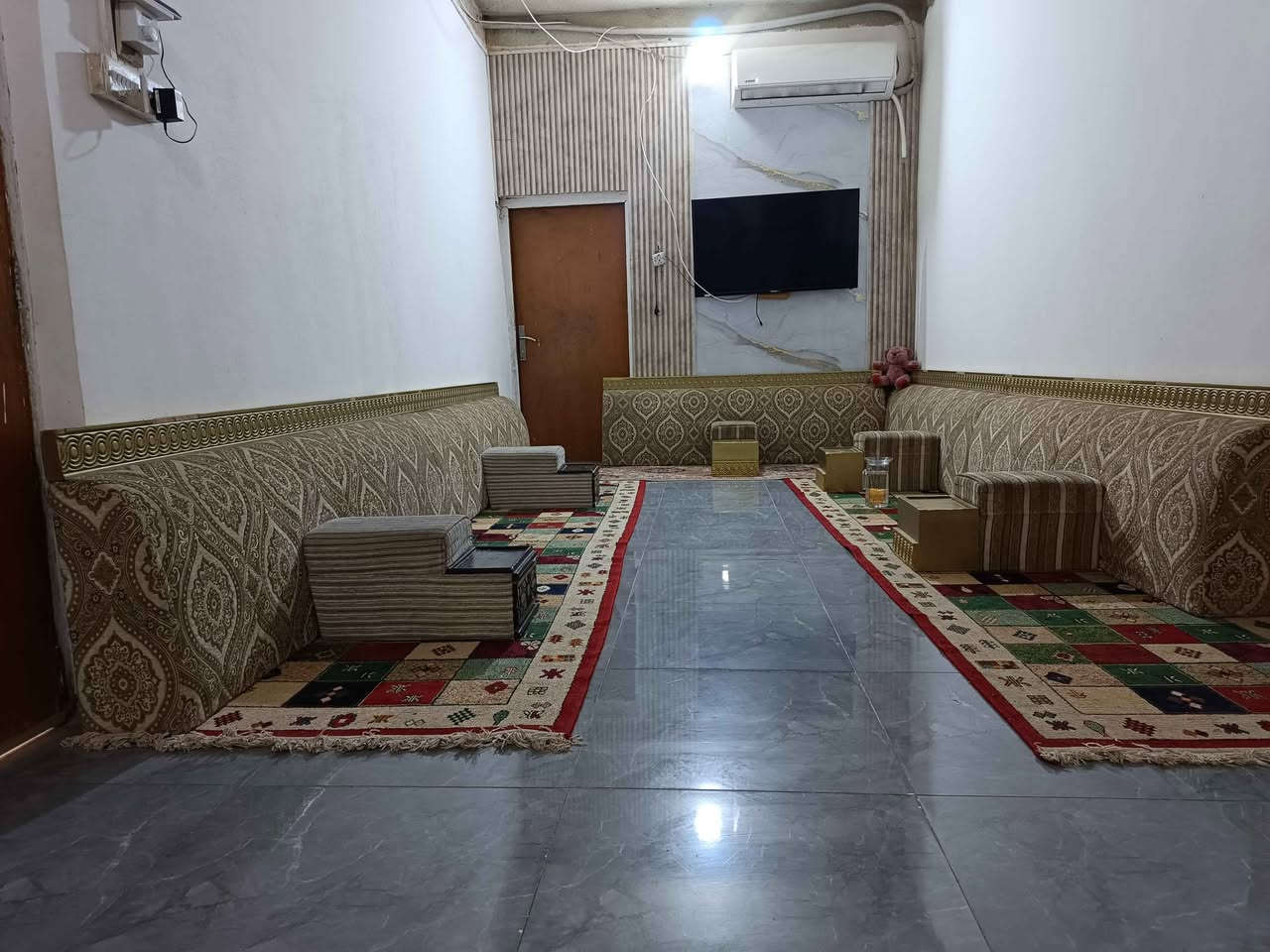 جلسات عربيه كويتيه البغلي الاصلي شرط ضغط درجه اولا اسعار مناسبه جدآ 
*********** البصرة, العراق
