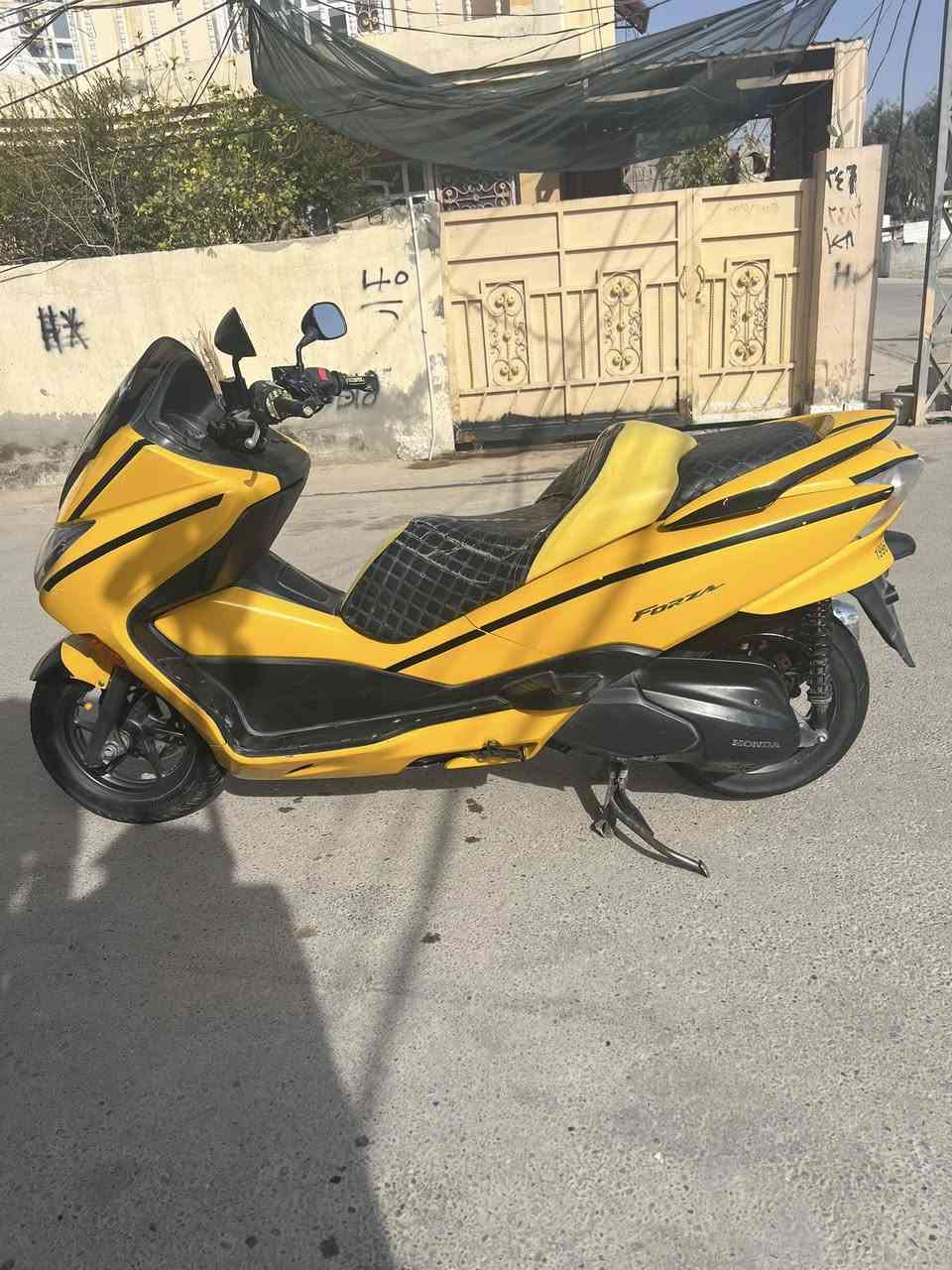 سلام عليكم
فورزه 0/10 فول مواصفات

تحكمات ستيرن

مسجل بلادي 

اشارات لايت ابيض بلادي

باتري جديد شاده قبل عشر ايام

تاير خلفي جديد 

كامله من كلشي أي نقص برغي مابيه

محرك مكفول كفاله عامه 

كيل مكفول كفاله عامه 

كير عادي وتماتيك شغال 

جاهزه من كلشي نكره سلف 

نسبت نضافه 100/80

تجي بعينك تشوفه 

كهربائيات شغاله بالكامل

السعر مليون و 500 بيه مجال حك الجيه

ديالى بعقوبه
***********
