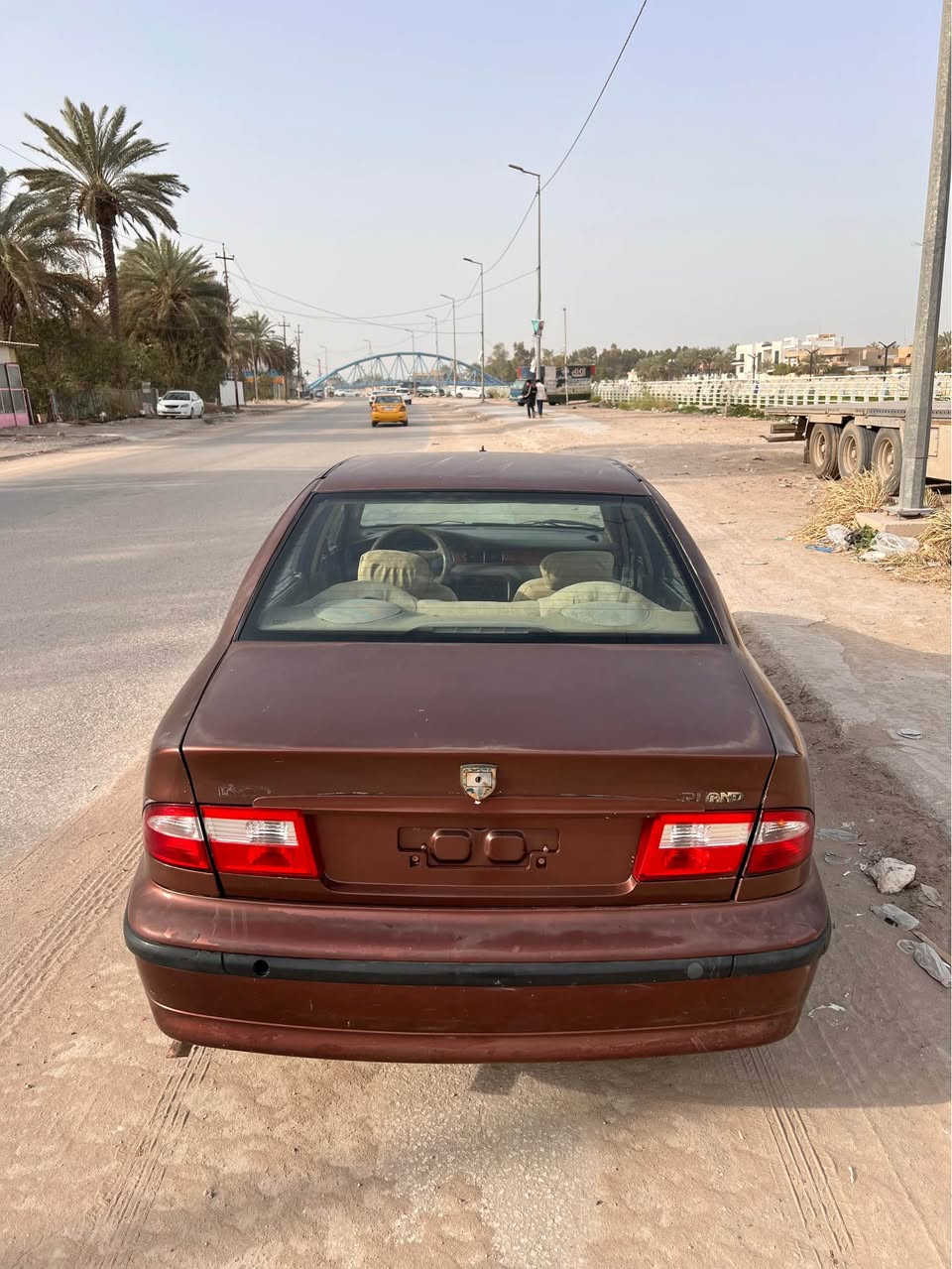 سمند موديل ٢٠١٢ محدثه ١٧ كرستال 
رقم بابل انكليزي بأسمي سنويه ٢٠٣١ وهزه جديده 
مكينه كير حداديه امامي حداديه خلفي كله كامله 
تبريد شغال 
تخم تاير جديد دوشمه جديده
مابيه اي ضربه او صبغ وخياسات مابيه
مكان السياره بابل الحله شارع الكورنيش
*********** حلة, بابل
