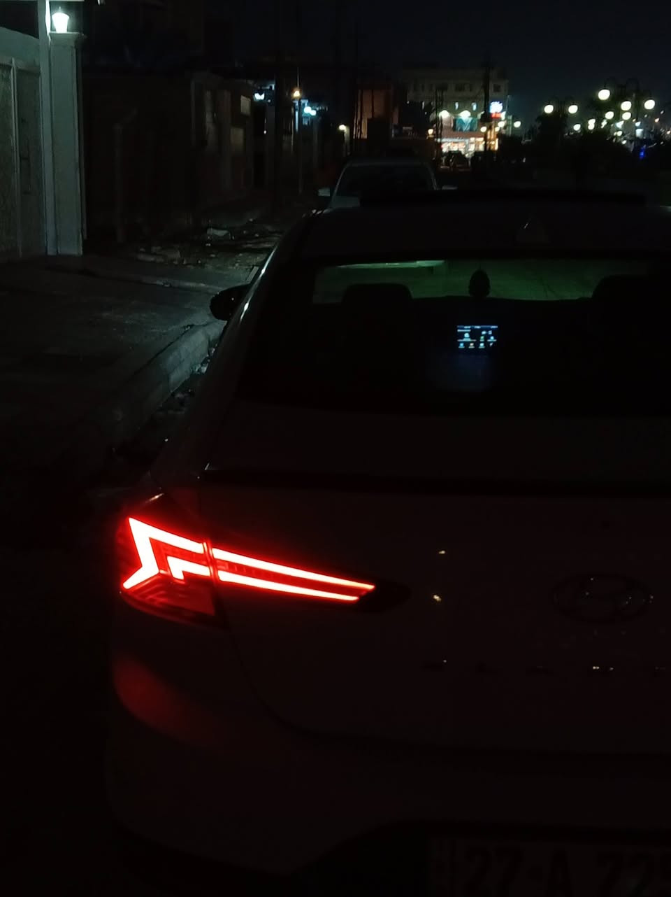 النترا موديل ١٩حرة فول مواصفات الاخير وارد امريكي كفاله عدا البارد بسيط السيارة جاهزة من الاخير حدادية تخم تاير تبريد ادامه كامله ماناقصهة برغي ماشية ٨٤ سيارة جديده وحلوة والياخذها مايصرف عليها ربع السعر ١٤٢ وبيها مجال رقم ***********
