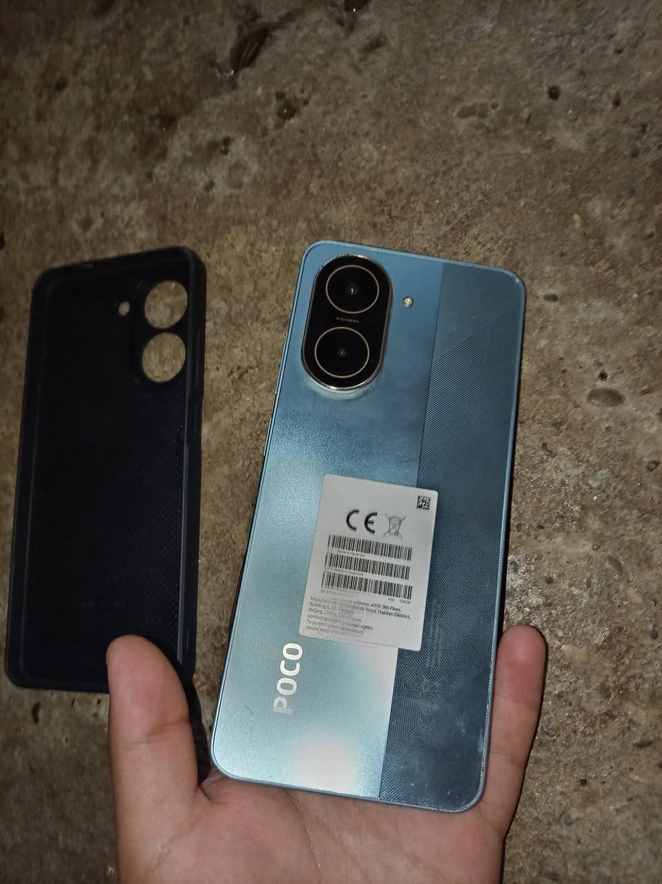 📱 للبيع POCO بحالة ممتازة 📱
جهاز POCO لون أزرق مميز وأنيق، نظيف جداً وخالي من المشاكل، استخدام خفيف والمحافظة عليه ممتازة. البطارية أداءها جيد والكاميرا واضحة وسريعة، مناسب للاستخدام اليومي والألعاب والتطبيقات.
✅ الجهاز بحالة جيدة
✅ الكفر موجود
✅ الشكل أنيق وجذاب
✅ جاهز للفحص والاستلام
السعر: 110وبي مجال 
للمهتمين التواصل على الخاص. 🔥📩


**إذا كنت صاحب هذا الإعلان وتريد حذفه لأي سبب، رجاءا أرسل رسالة إلى الدعم الفني**