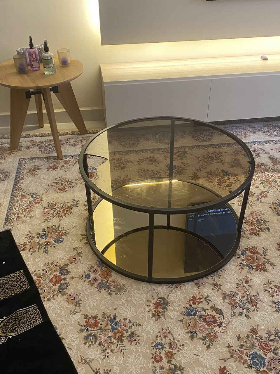 طبلة وسطية عرض ٩٠ سم الجامة نكسرت مشتريهة جديدة للبيع ***********
