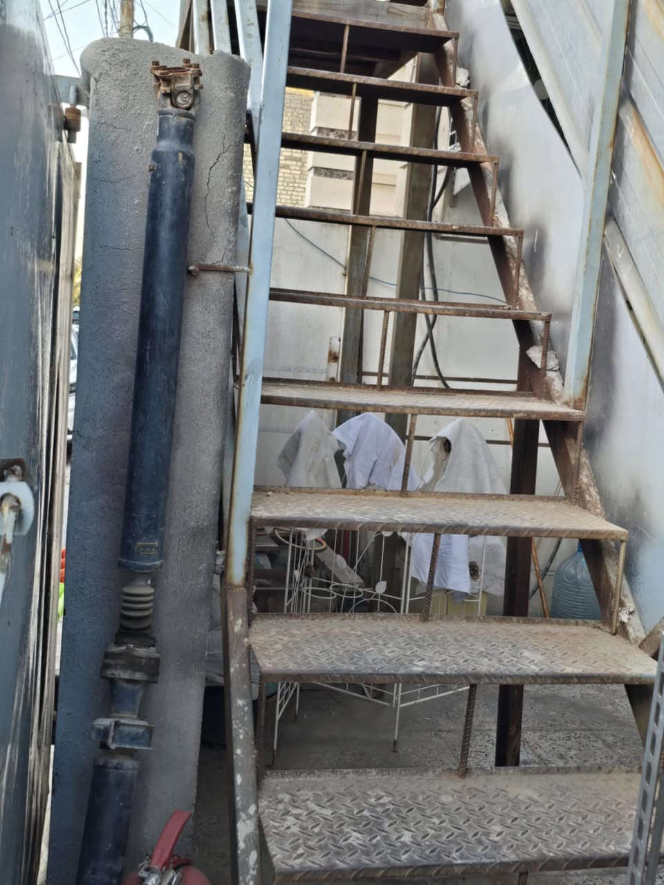 درج للبيع بغداد حي الحسين   ب٢٥٠ الف 
***********
