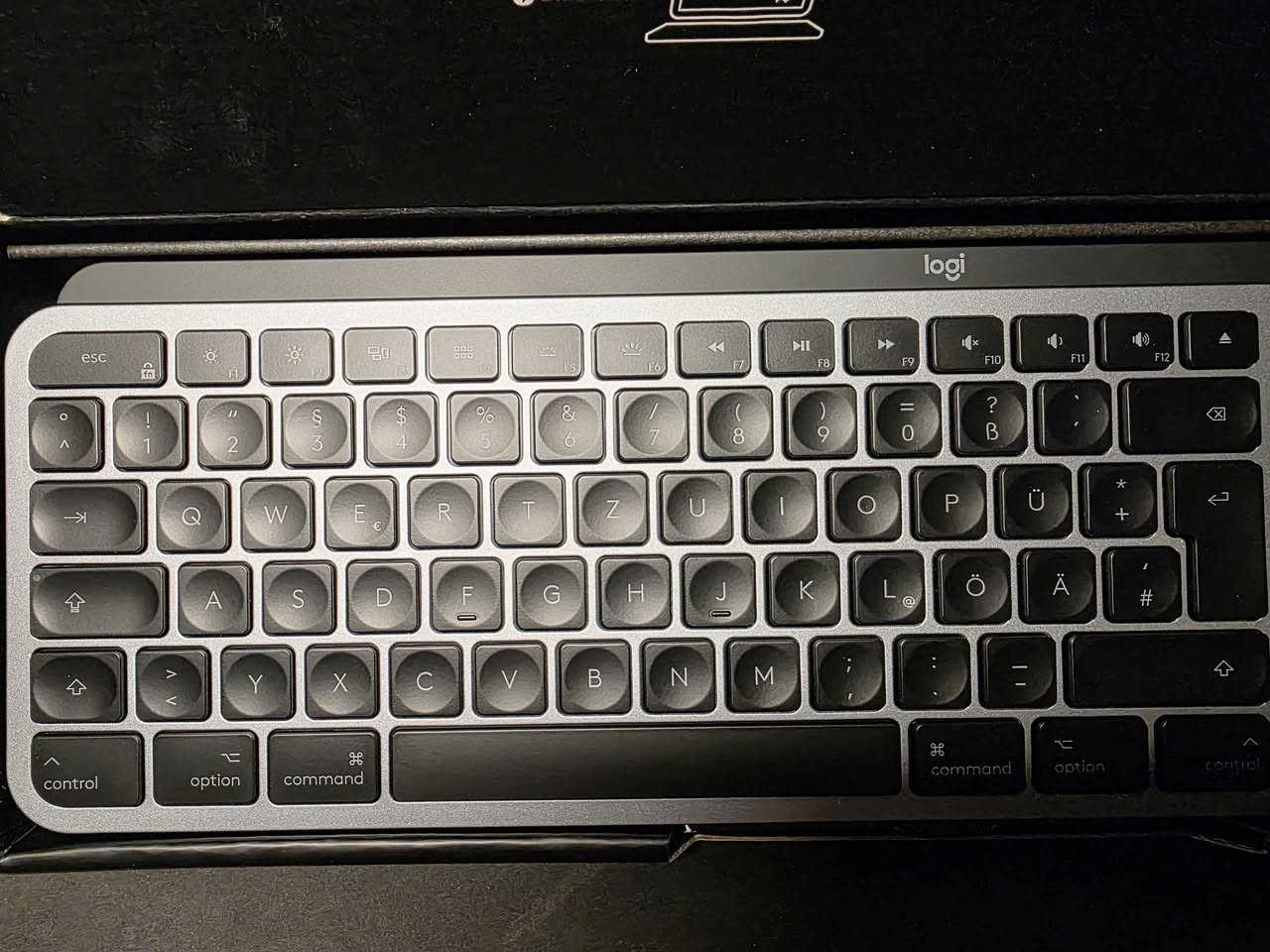 كيبورد ام اكس كي لوجتك mx keys Logitech  اصدار الماك 
قطعة جديدة مفتوحة للفحص فقط كاملة الملحقات من دنكل وكيبل السعر ١١٠ الف توصيل بغداد ٥ محافظات ٨ بغداد, العراق


**إذا كنت صاحب هذا الإعلان وتريد حذفه لأي سبب، رجاءا أرسل رسالة إلى الدعم الفني**