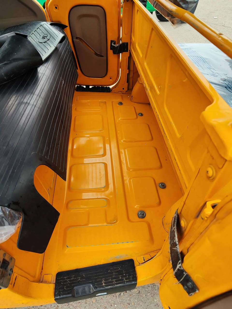 السلام عليكم مرخصة مدير الكروب تكتك موديل 2022شهر 9كفالة عامة كشر ومحرك 
العنوان بغداد مدينة الصدر تقاطع كسرة وعطش 
رقم الهاتف ‏‪0773 770 1495‬‏
غير متواجد على الخاص
