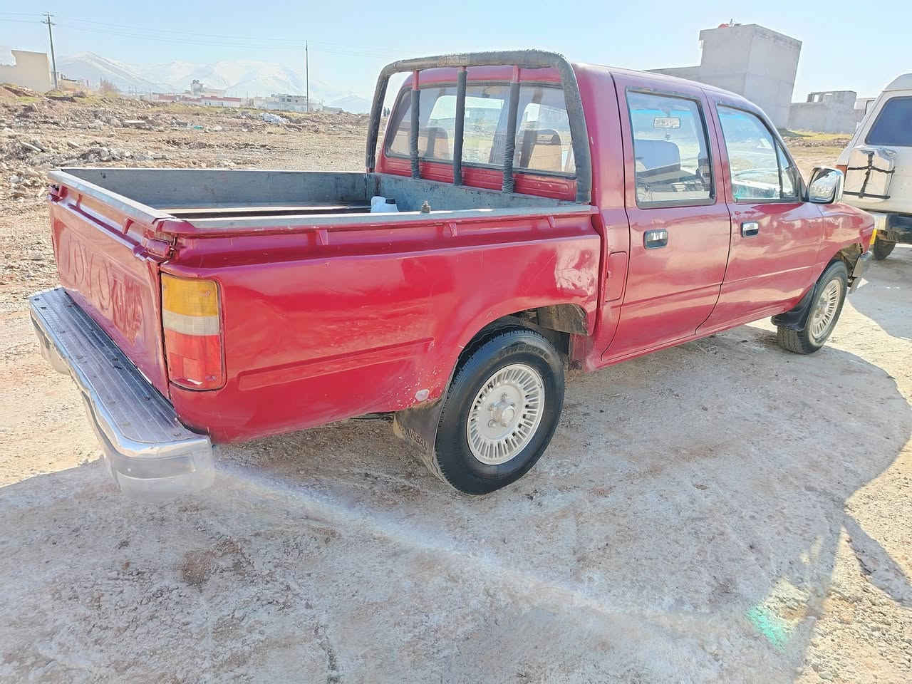 تو يتا بيكا ب ١٩٩٢ ئا رم بلا ستيك سليماني به شه رتي ئه و ليا تو غه را مه ناو سو ر سو كا ن با وه ر جوا ر جا م كا ره با ته بريد كيرو مه كينه به شه رت بي مه سرو ف ٣٥ كه لا *********** هه لبجه شه هيد.    ***********
