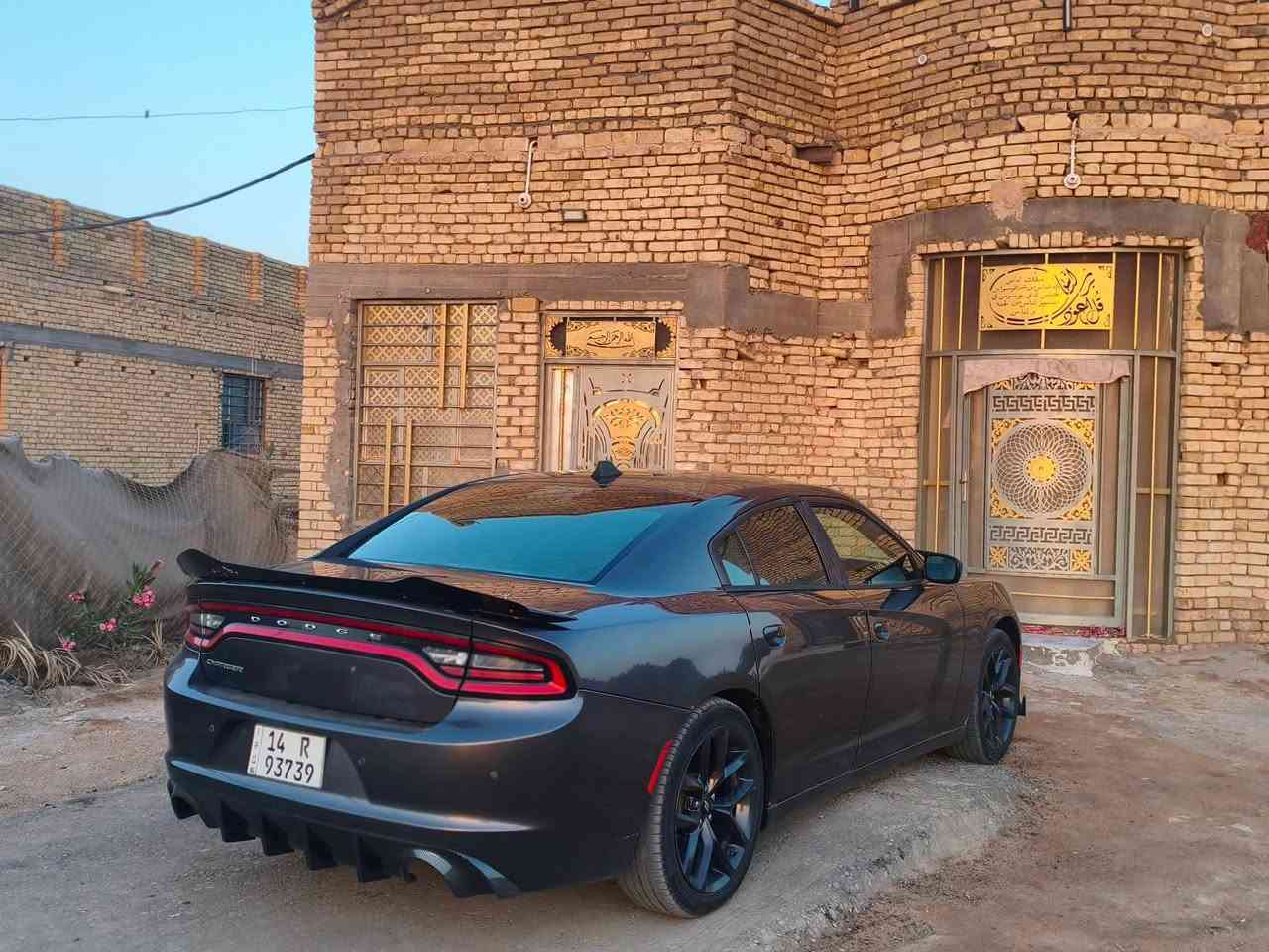 سلام عليكم جارجر  sxt 2015 حادثها بنيد سرقه السياره مصروف عليها هواي
السعر 185 وبيها مجال بصيط حك الجيه 
***********
