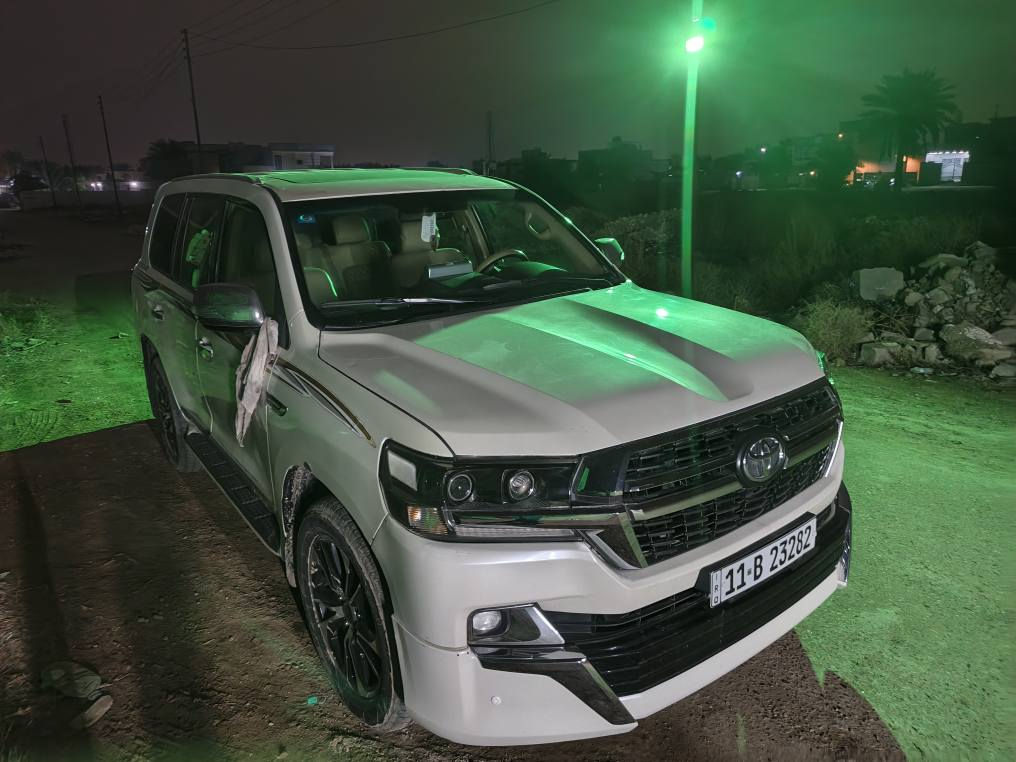 سلام عليكم لاندكروز موديل 12 محدثه 21 تحديث أصلي 8اسلندر دخم تاير جديد كير ومحرك شركه مصبوغة عام السعر 285 وبيهه مجال رقم *********** واتساب
