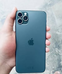 ايفون 11 برو ماكس • مراوس • ريلمي 13 برو بلس