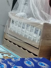 كاروك • هزاز أطفال • جديد