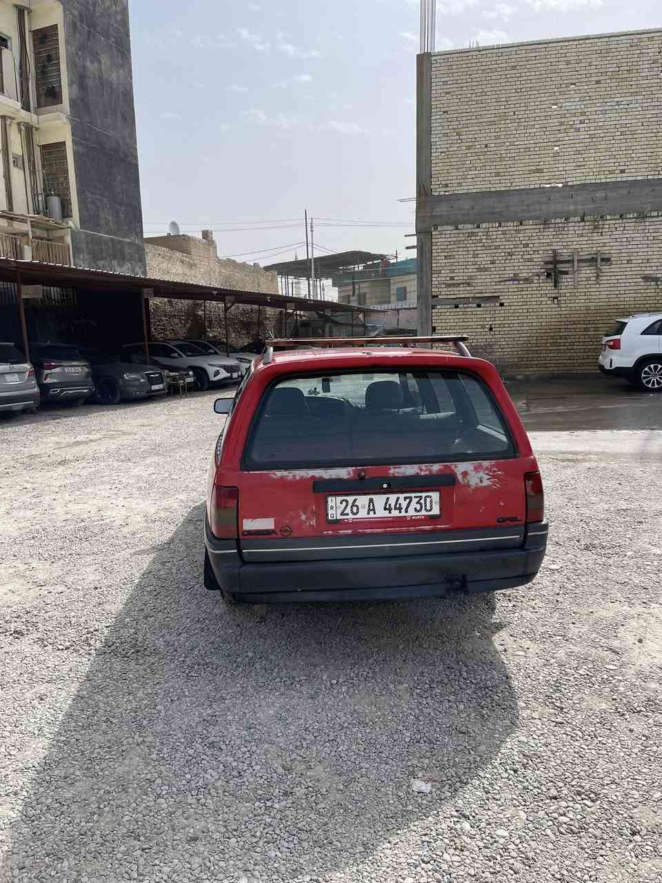 السلام عليكم اوبل اوميكا استيشن موديل 1990 رقم صلاح الدين تحويل مباشر السيارة بدون نواقص تفيد الي عندة شغل ترهم بيع او مراوس وانطي فرق عادي 
السعر  28وبيهة مجال 
العنوان ديالى بعقوبة المركز 
***********واتساب 
 اتصال ***********
