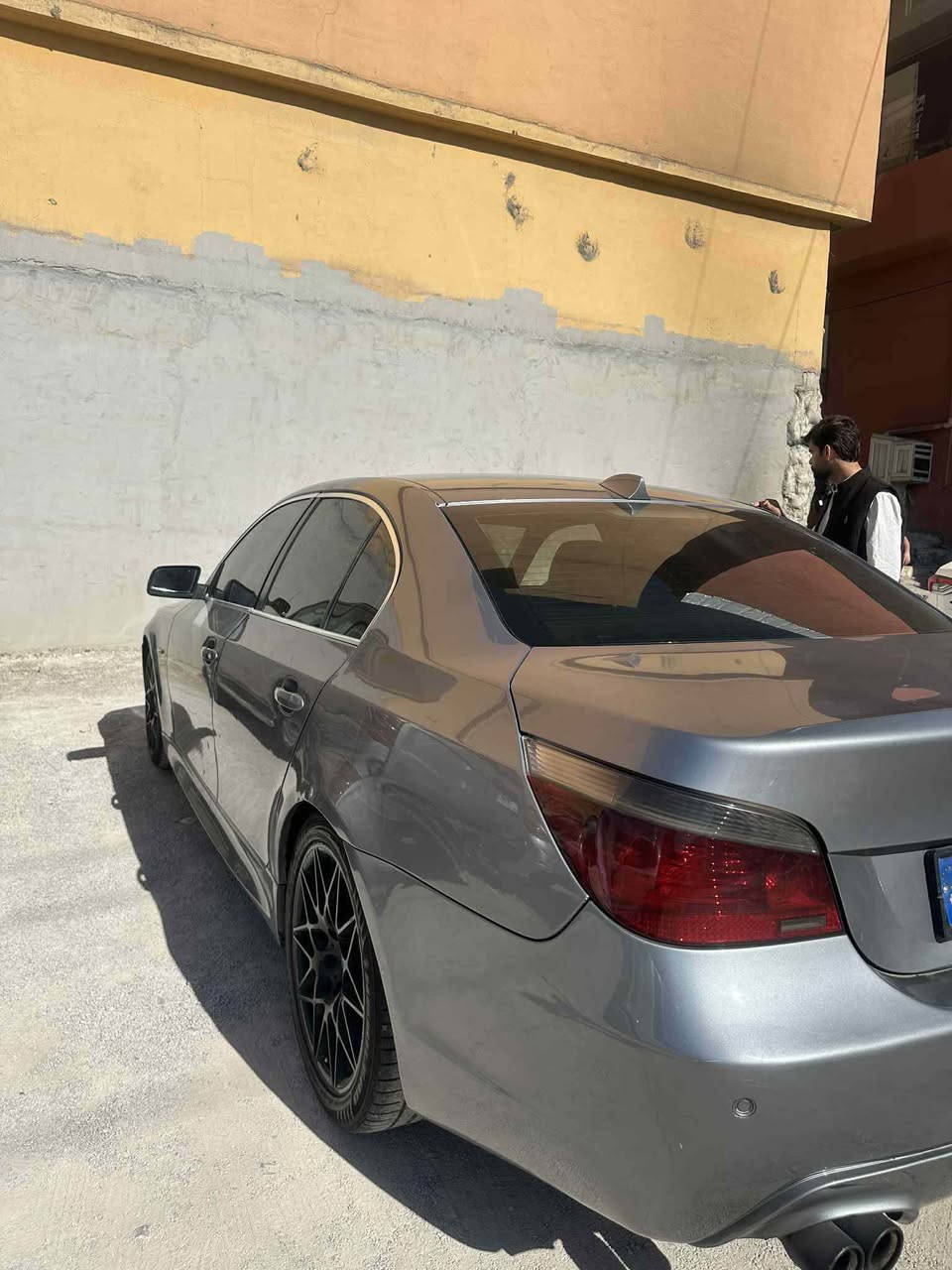 بئيم  چاوبرؤ 530 super  سه ياره كه گازه مه كينه و گير به شه رت سه قف و حيزام به شه رت مه نه فيست اسلي ئيبراهيم خليل يه ك دينار مه سروفي تيدا نيه سه ياره كي توند و بي عه يبه 
*********** سوران, أربيل
