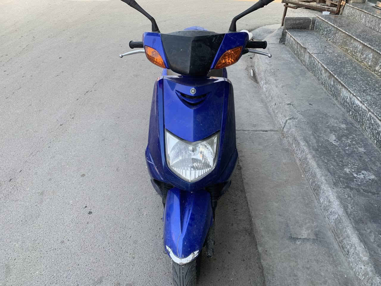 السلام عليكم سكنس ثنيه البيع دراجه نظيف جديد سعرها600وبيها مجال رقم تلفلون ***********
