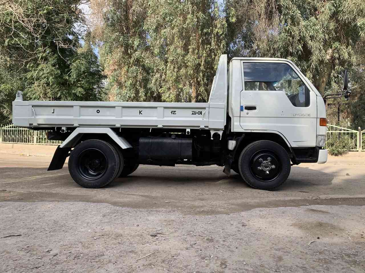 سلام عليكم من رخصة الآدمن المحترم
راس اثور قلاب فحل بلاد سياره بلكارتون كلشي بيها علا وضع الشركه مكفوله كفاله عامه فقط (البدي مصبوغ)

جماليه قماره قطره صبغ مابيها مكينه *16* لابخار ولاتنقيص كير ومحرك مكفول شاصي مكفول تخم تاير جوبلس جديد برجستون ويل  17.5 كهربائيات كلوب ماكو نقص سياره شكد متصور جديده موديل 92 رقم بصره مشروع وطني تحويل ثاني يوم.  ملاحضه الشراي ملزم ان يحول السياره خلال مده معينه ماابيع اذا مو عقد مروري واعتذر علأطاله. اتصل واني خادم

المكان بغداد المشتل.  ***********
