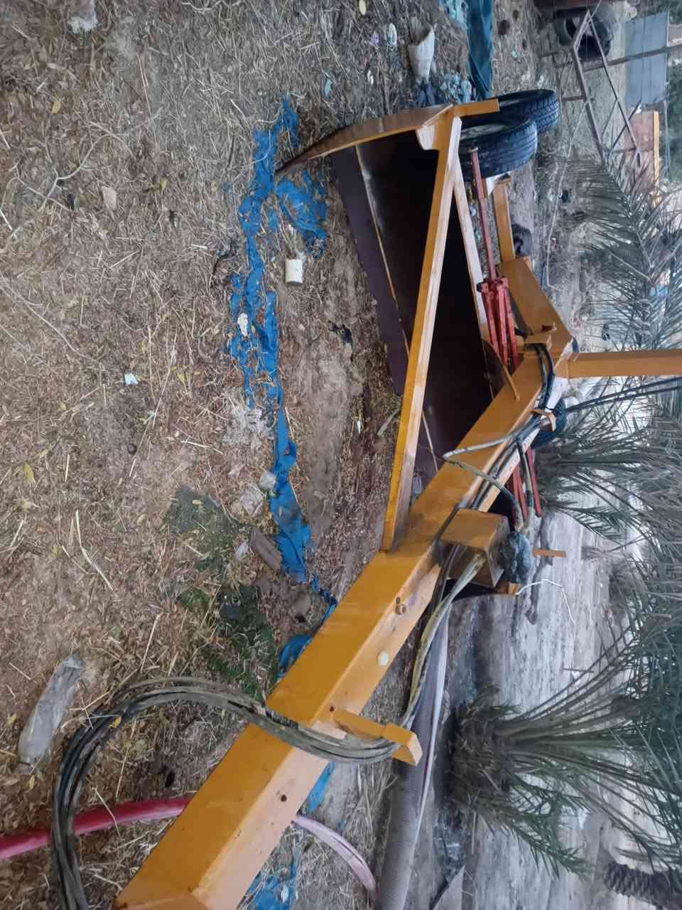 سلام عليكم معدلان البيع مترين وثمانين عنوان نجف هاذه رقمي خابرني بيك خير تلل ***********

