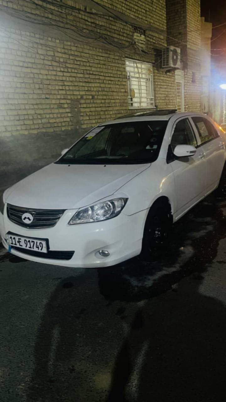 سلام عليكم بي واي دي جئ ثري 2013 السعر 63 كير عادي حادثههً. جاملغ خلفي وبارد بدون دواخل  ***********
