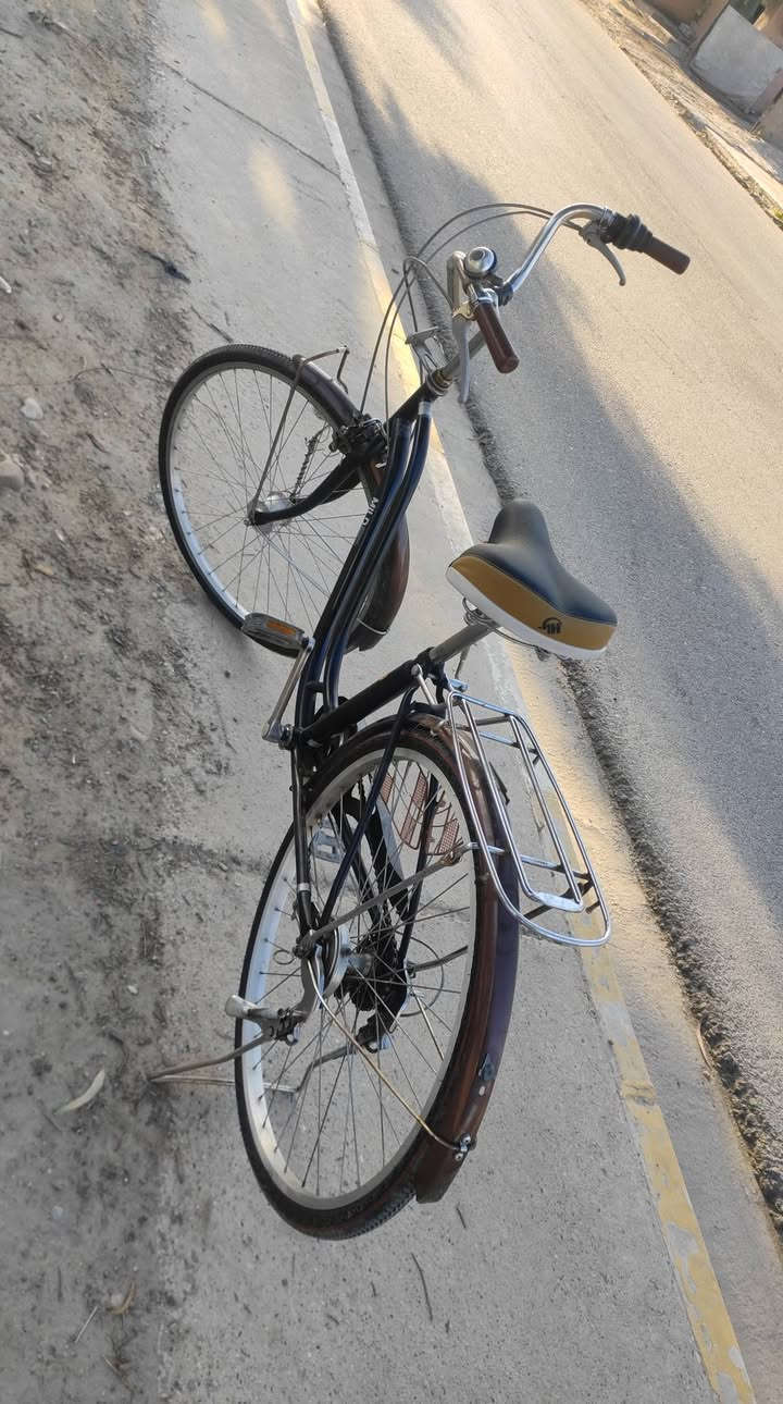 السلام عليكم للبيع بايسكل عبد الحليم لون اسود نضافه 100 /100
ابو الكير 6 نمر  تايرات جداد اسطوبات شغال حساس هم شغال  ما تصرف عليه ربع شراي يجي خاص 
عنوان موصل جانب ايمن


**إذا كنت صاحب هذا الإعلان وتريد حذفه لأي سبب، رجاءا أرسل رسالة إلى الدعم الفني**