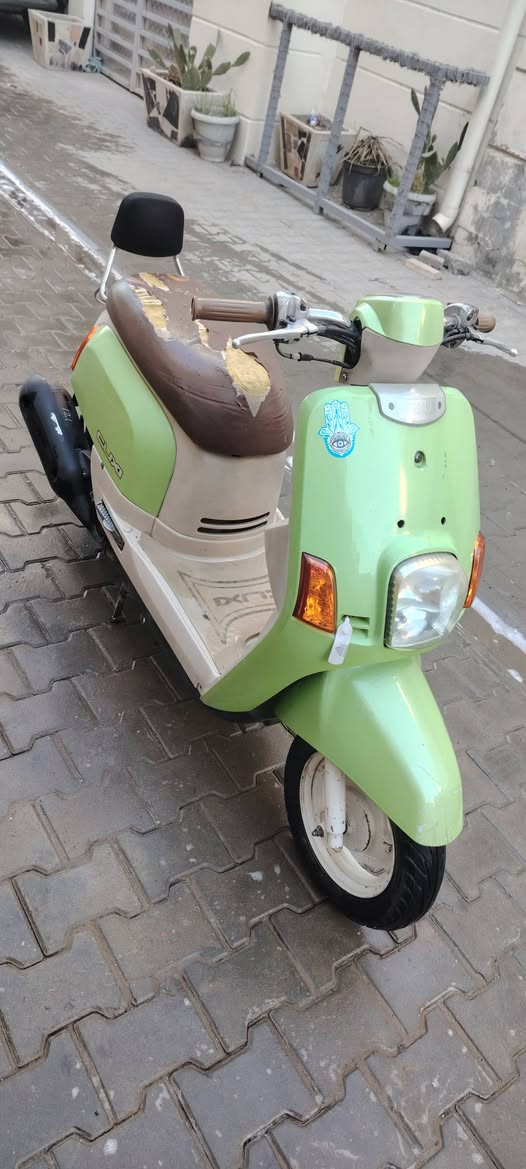 اسلام عليكم بوليس الدراجة كلهة ختم واحد وية المكينة الدراجة بلدية هذة رقمي *********** مكاني بغداد قرب المرور الطوبجي ٩٥٠ وبيهة مجال
