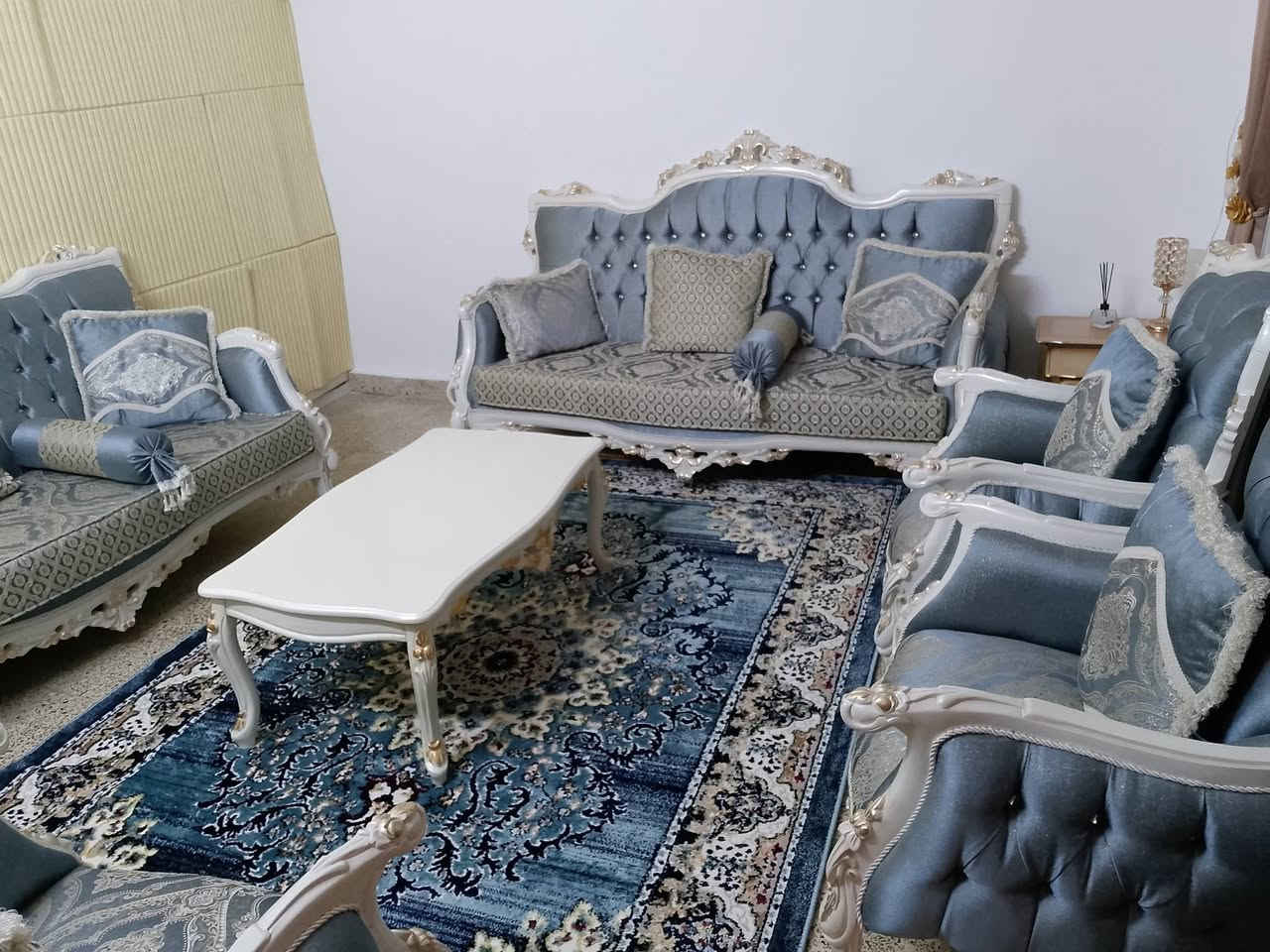 للبيع تخم قنفات زان تركي بعده جديد السعر ٢ مليون وبيه مجال إتصل على ***********
