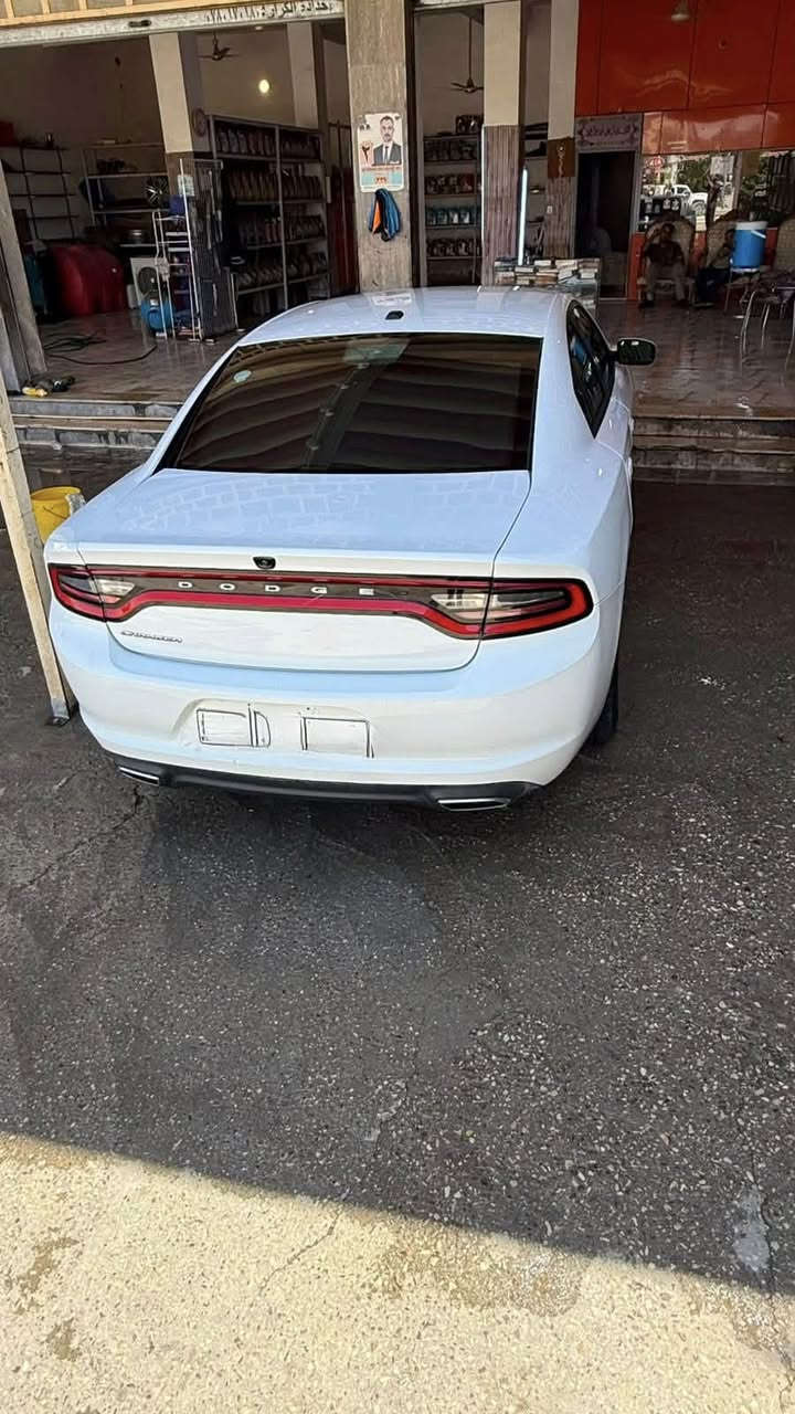 سلام عليكم
جارجر 2015 كنديه SXT  رقم اربيل كفاله عامه من الغرق ولحادث ولصبغ ماشيه 170 مايل
190 وبيه مجال الناصريه مركز
***********
