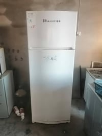 تلاجة للبيع و نظيف ضمان 10 يوم حجم 16 قدم عنوان مخيم كبرتو تابع دهوك ر...