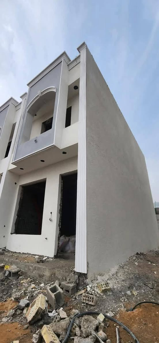 للبيع_في_بغداد_الدوانم_50م
🏡 بيت للبيع – بغداد (منطقة الدوانم)
📐 المساحة: 50 م²

السعر:مناسب جدا لأصحاب الدخل الضعيف 
للاتصال الرد عليك مباشره 
🧱 مواصفات البناء:
• طابوق فول درجة أولى
• غرفتان نوم
• خدمات صحية متكاملة
• موقع مميز وهادئ

📌 الموقع:
• قرب شرطة الخامسة
• بين حي العلام والري
• يبعد 10 دقائق فقط عن السيدية

📞 للتواصل والاستفسار:
📱***********
#الاراضي #الزراعية #عقارات #عقاري #بغداديين
