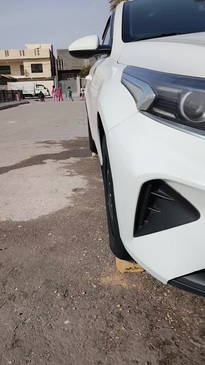 سيراتو 24 كفاله عامه ما عدا شخط بلجاملخ خلفي على حد أربع أصابع بدون ما الصبغ ينشخط ماشيه 50الف فقط
***********
