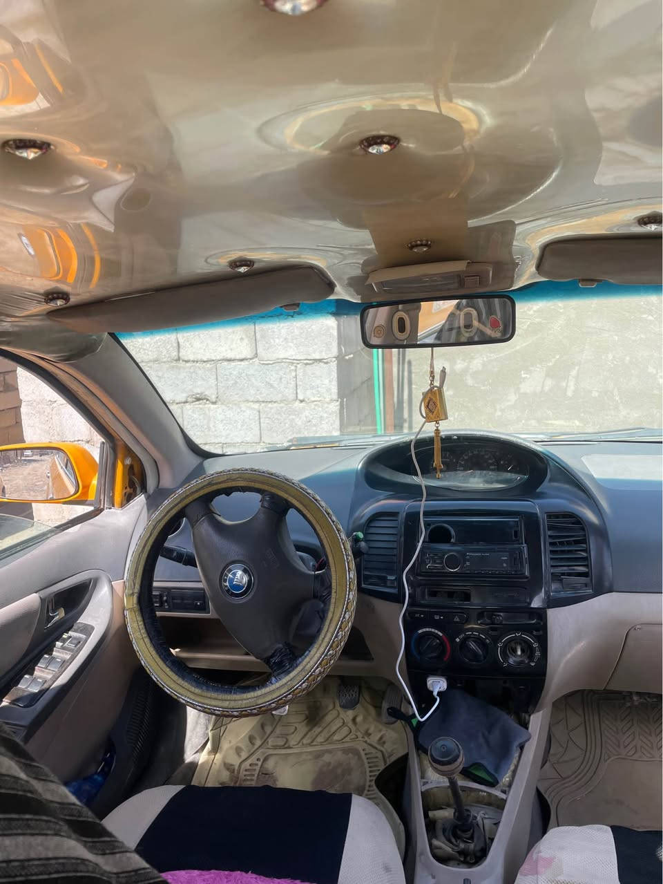 سلام عليكم سياره جيلي ام كي مكينه لاتنقيص ولا تبخير كورله  كير عادي سياره رقم احمر كشرها نضف بدون خياسات سعره ١٣ورقها وبيها مجال كلش قليل مكاني تنومه شارع الإطفاء ابيع كوم حديد سياره جاهزه كهربائيات كلها شغاله دوشمه جديده غرفتها حلوه صلون شغال خمس الولن لدات زنوز  اشاير تخم تاير البصرة, العراق


**إذا كنت صاحب هذا الإعلان وتريد حذفه لأي سبب، رجاءا أرسل رسالة إلى الدعم الفني**