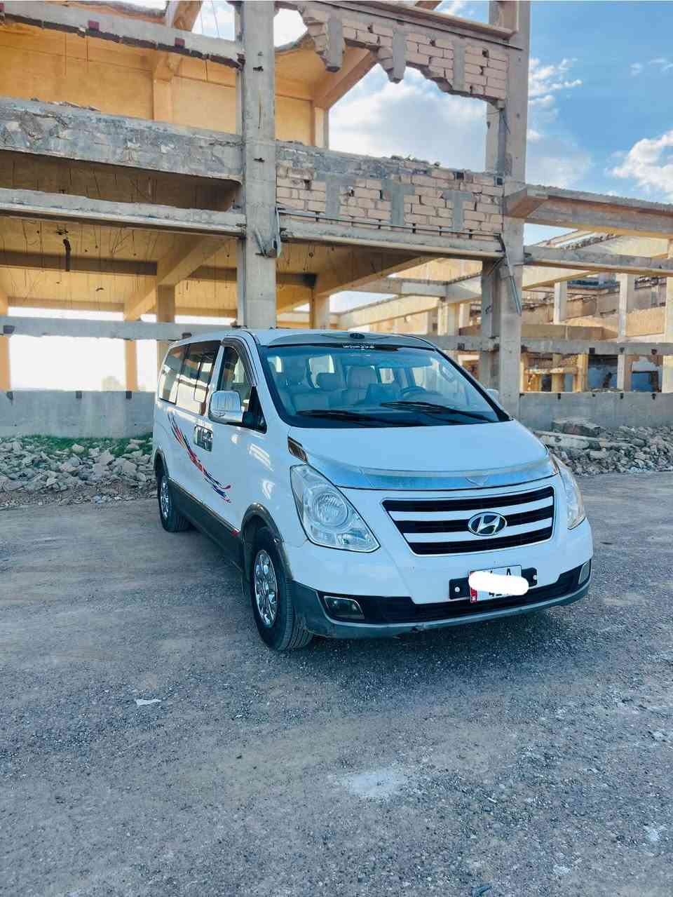 السلام عليكم ستاركس 2009 رقم قادسيه نگليزي سنويه لل٢٨ كير محرك اكسن تواير تبريد تدفئه صدر كله شرط سياره جاهزه شغل السعر 130 وبيها مجال بيها صبغ بل جاملغات الوره بل هلالات فقط للتواصل ***********مكاني بشرقاط
