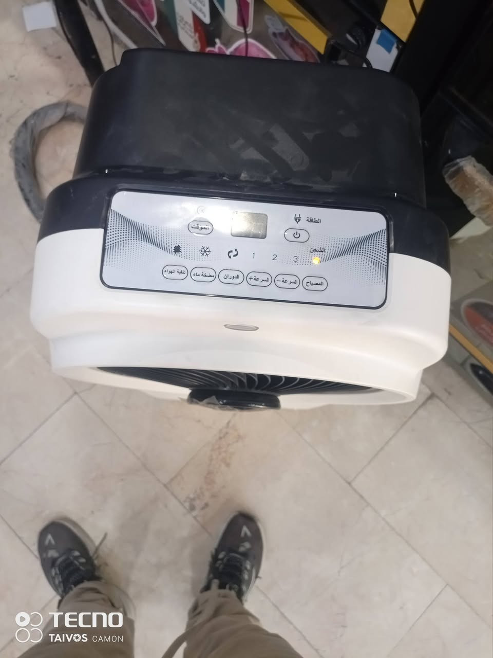 مبردة شحن تشتغل 14 ساعه ع شحن وتشتغل ع كهرباء وهواها بارد بي خاصيه تنقية الهواء يعني هواء مثل هواء السبلت ما بيها رطوبة ولا بوخه راح تنقذكم من الصيف


**إذا كنت صاحب هذا الإعلان وتريد حذفه لأي سبب، رجاءا أرسل رسالة إلى الدعم الفني**