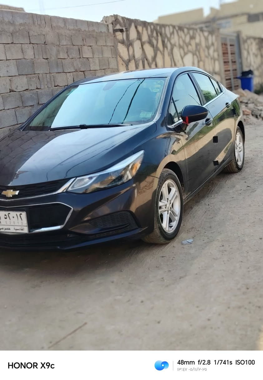 السلام عليكم
شوفر كروز 2017 امريكي

 بيه لغد خلفي صبغ ورشات بسيطه طول شبر فقط 

تحكم ستيرن 

مثبت سرعه 

مكينه 1500

رقم السياره القادسيه

السعر 90 وبيها مجال

مكاني الديوانيه

رقم الهاتف ***********

‭
