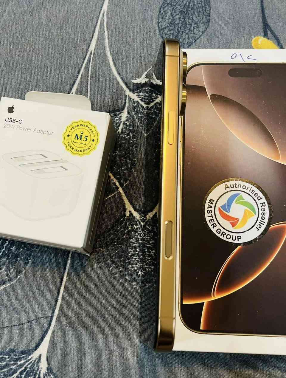 السلام عليكم
16 برو ماكس  ماستر 
ذاكرته 512 
بطاريته 98  
نظافته 100  جديد بعده ملحقاته كامله سعره 1550  الف قفل مكاني بغداد *********** واتس
