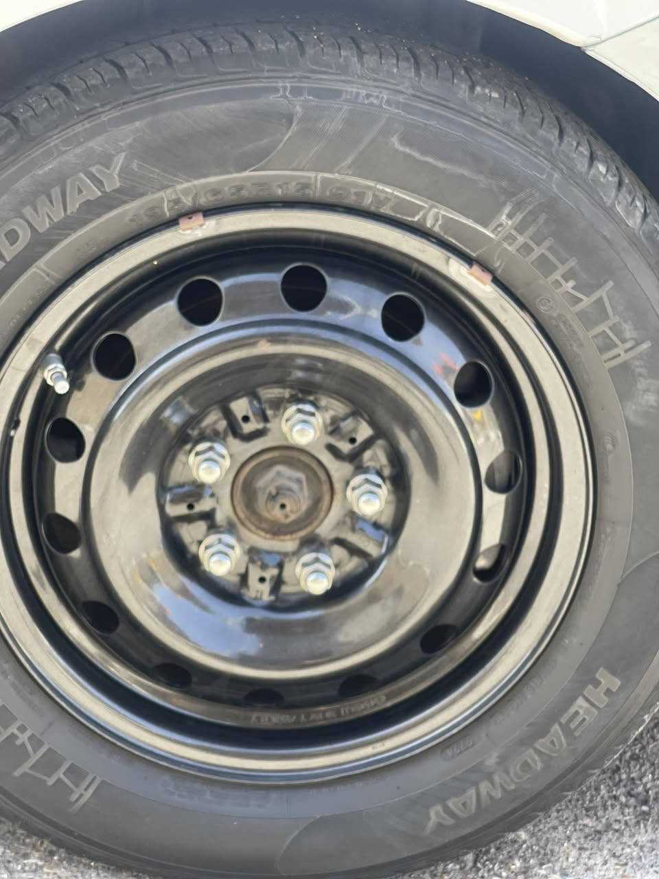 السلام عليكم 
ويلات تخم حجم 15 ياباني نضيفات يرهم النترا سوناتا فورتي السعر 250 
للاستفسار ***********
