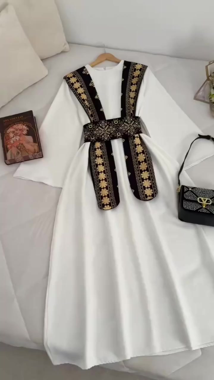 فستان العيد❤‍🩹
السعر 35 الف فقط والتوصيل مجاني
خامة هوريم دابل تركي
38-40-42-44-46-48


**إذا كنت صاحب هذا الإعلان وتريد حذفه لأي سبب، رجاءا أرسل رسالة إلى الدعم الفني**