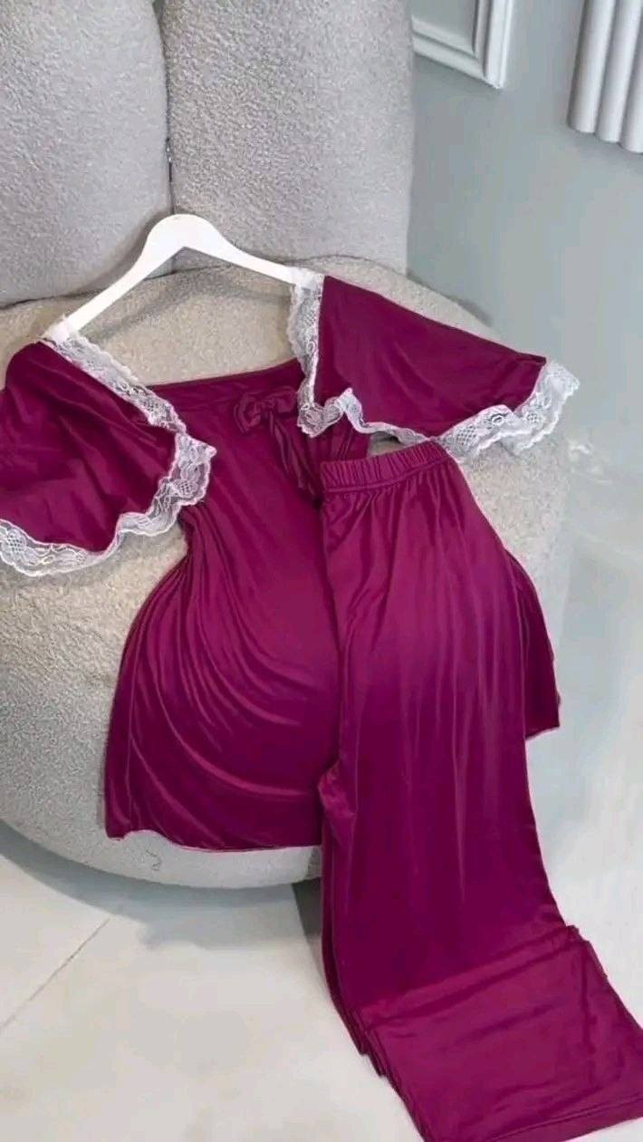 ‏💫💎 أزياء ضوء القمر 💎 💫

💎تراك نسائي  دانتيل ردن فراشه 
🧵الخامه فانيلا زبده  الاصلي فول ليگرا 💯
📏القياسات فري سايز
 يلبس وزن من 50 الى 85 كيلو 
💰سعر الدرزن 12 قطعه 66 الف

للحجز والتواصل 📲📞
*********** واتساب
قناة تليڪرام 
https://t.me/cjigfdbmlooq

‏

