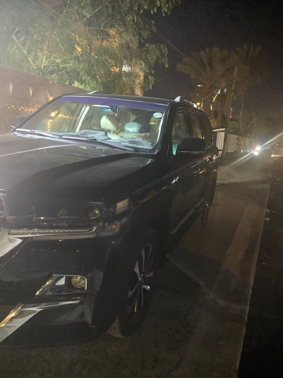 السلام عليكم موديل 2013محدثه 2021 داخل وخارج صبغ عام سياره جديده رقم جديدتحويل بيع او مرواس***********
