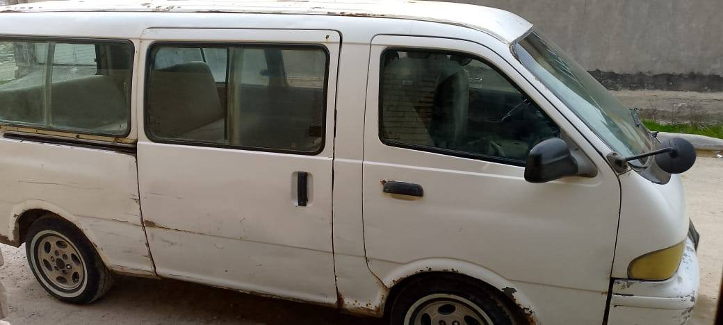 سياره للبيع موديل 1998 بغداد سعرها 40وبيها مجال سياره جاهزه ما ناقصها اي شي شواصي ركير ومحرك كله مكفول للتواصل عل رقم ***********
