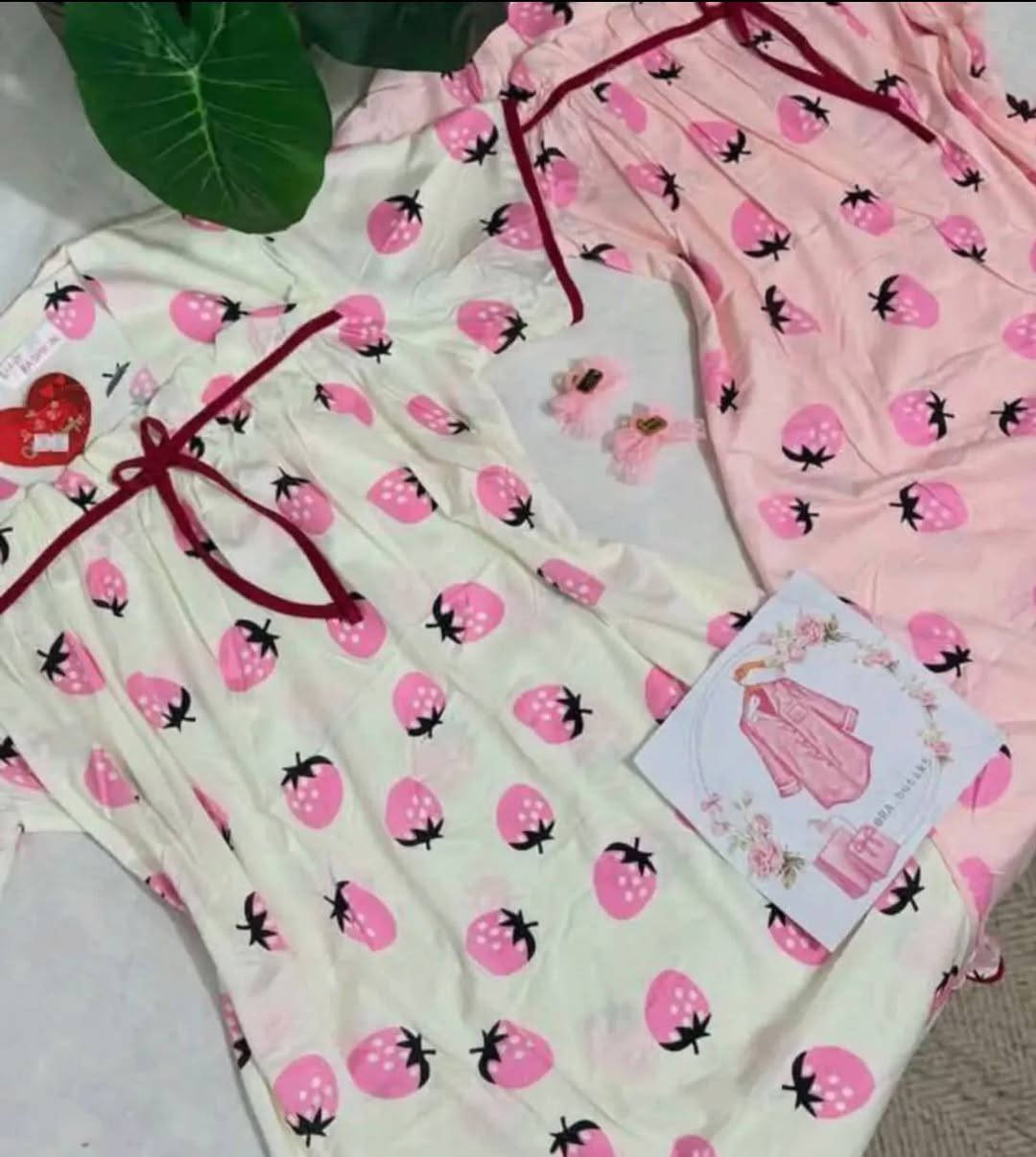 😍#جديدنا_وصل😍

 شلحه   نسائي  🥰 

#الخامايه__فانيله_ درجة_اولى 

القياس. فري سايز


**إذا كنت صاحب هذا الإعلان وتريد حذفه لأي سبب، رجاءا أرسل رسالة إلى الدعم الفني**