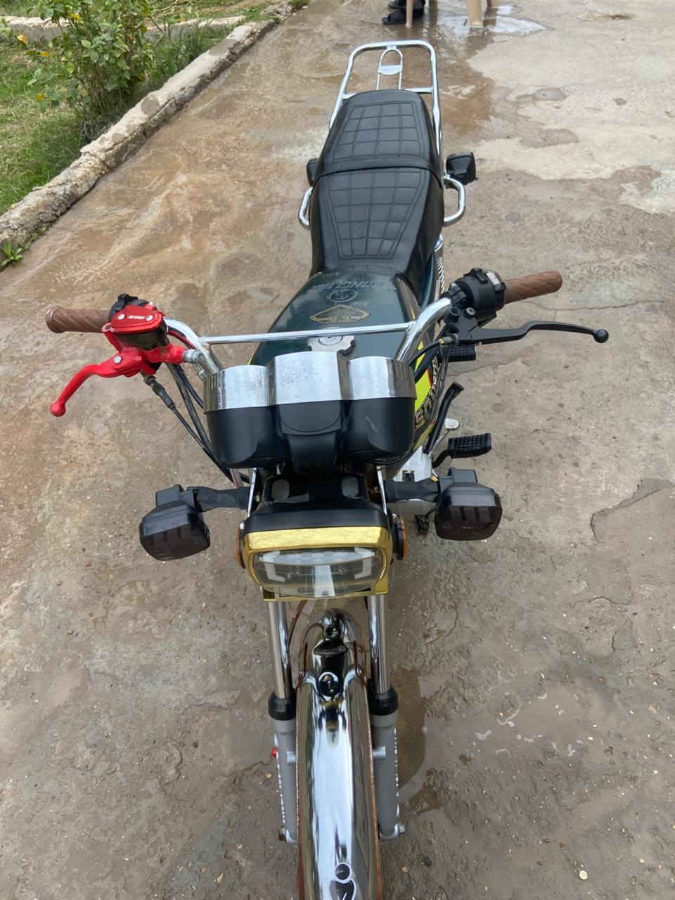 سلام عليكم دراجه للبيع تايكر 2024مكاني حله ابو غرق السعر 650وبيه مجال ***********
