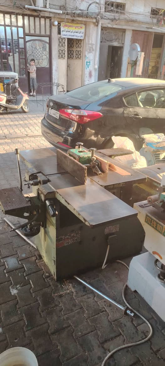 مجموعة بلغارية الصنع قنبوره للبيع ماطورته تريفز السعر مليون وستميه مكان بغداد النهضة شارع الهادي رقم ***********
