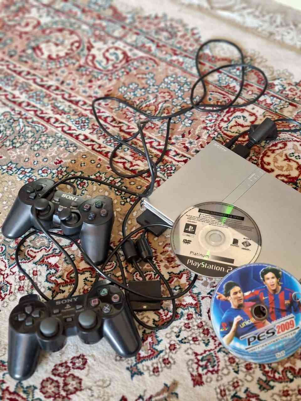 Playstation 2 | بلي ستيشن 2
جهاز بلي 2 مع جويستك اصلي وجويستيك  تجاري وقرص اصلي + 4 اقراص العاب من اختيارك 
الجهاز خالي من اي مشاكل مهكر تهكير داخلي يشغل اقراص منسوخه مفتوح كل الريجنات
السعر : 50 الف وبيه مجال قليل 
مكاني النجف الاشرف يوجد توصيل


**إذا كنت صاحب هذا الإعلان وتريد حذفه لأي سبب، رجاءا أرسل رسالة إلى الدعم الفني**