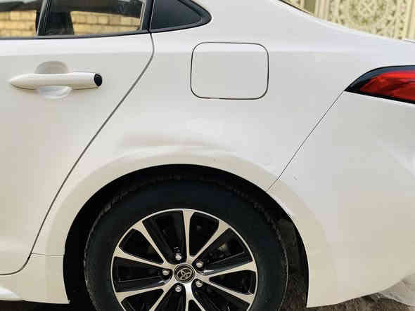 سلام عليكم 
كورلا للبيع 
موديل :٢٠٢٤
اللون :ابيض 
السياره فول مواصفات 
المواصفات 
سياقه ذاتيه 
تثبيت سرعه 
تحديد مسار 
فتحه 
كشن. كهرباء 
تبريد قطعتين 
لون الكشنات جوزي جلد 
مكينه :١٨٠٠ هايبرد 

ماشيه ٣٥٠٠٠
السياره بصمه 
شاشه كبيره 
ويل كب 
 السياره بيها حالوب 
وضربه على كد شبر في الجاملغ مصوره 
ما معدلات على وضيعته
المكان :بغداد البلديات 
الرقم :*********** 
السعر ١٤٠وبيها مجال
