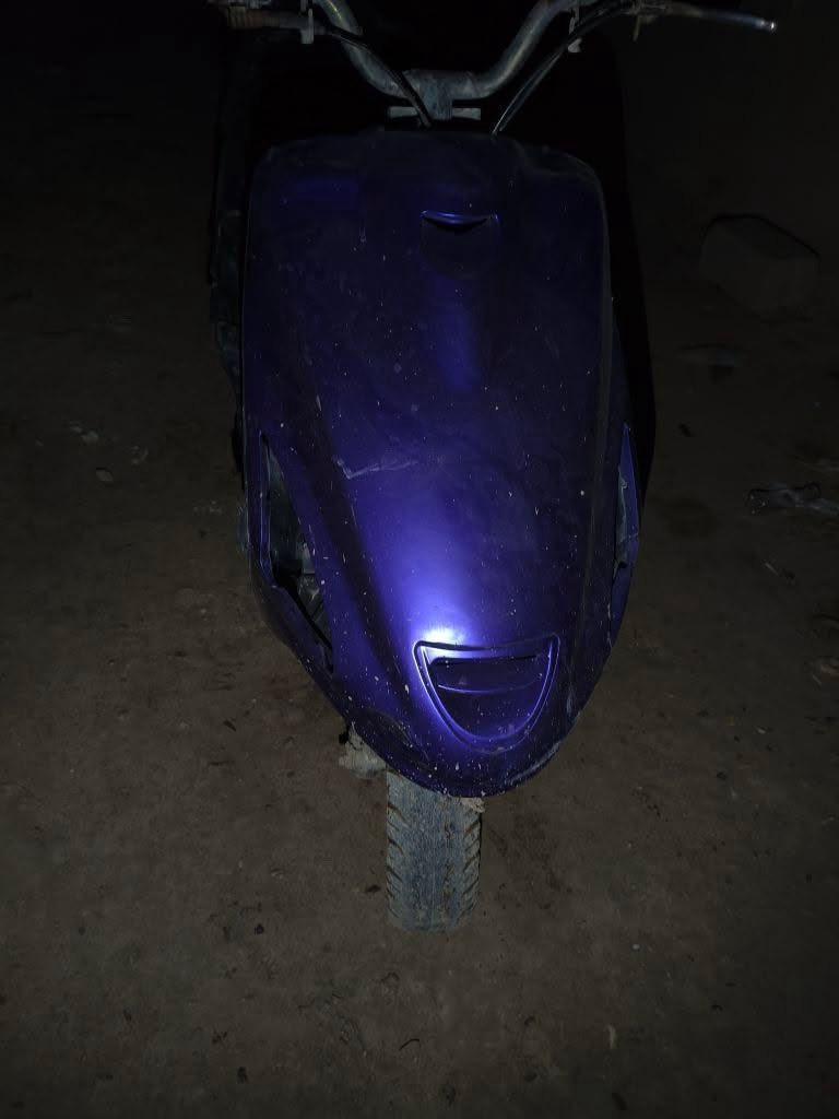 السلام عليكم دراجه فراشه لبيع.  كايمه ادخن بس تشتغل هندر واحد السعر ٢٠٠ وبيها مجال مكاني حله شارع 80 هاذه رقمي ***********
