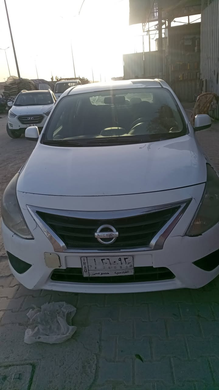 سلام عليكم نيسان صني هندي بليته الزركه  مديل 2015. قادسيه. مشروع. وطني.       

بيه صبغات البيع. حزام. وبيه. طكه بل. جاملغ وره.  مابيه داخل. مو قويه      كير.  محرك.  كهرباء حساسات. كله.  شغاله   تصال ***********    السعر 75
