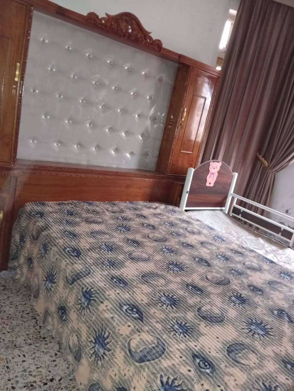 غرفه مسرح صاج تسكام صاج عراقي ذكيل مو سوكي لوجه زان مرمري   جديد استعمال شهر فقط بابل نادر الثانيه
السعر مليون مع الدوشك ***********
