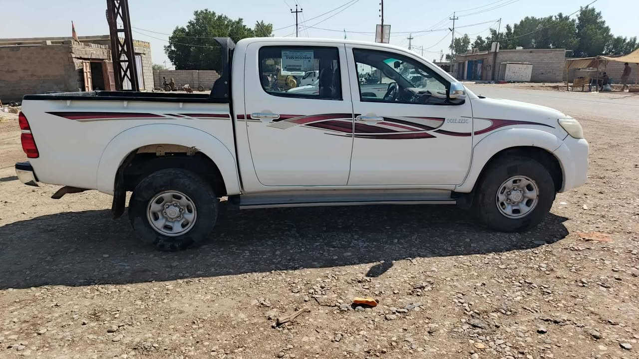 سلام عليكم فور ويل كاز ٢٠١٣ محدثه ٢٠١٥ رقم بصره ف سنويه ٢٠٢٨ بسمي ثاني يوم تحويل معروظه ١٥٠ وبيه مجال بصيط مكفوله كفاله عامه من صبغ ومحرك وكير تفاصيل *********** مكاني واسط دجيلي
