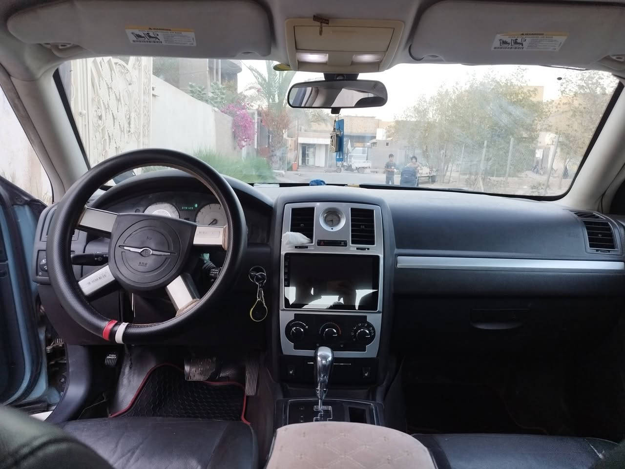 السلام عليكم
موديل 2008
محرك 3500 
بدون قطره صبغ ولا تبديل
بيها بارد قليل جاملغ امامي عكس السايق
كير محرك اكسل خير من الله
صدر جديد
***********
***********
