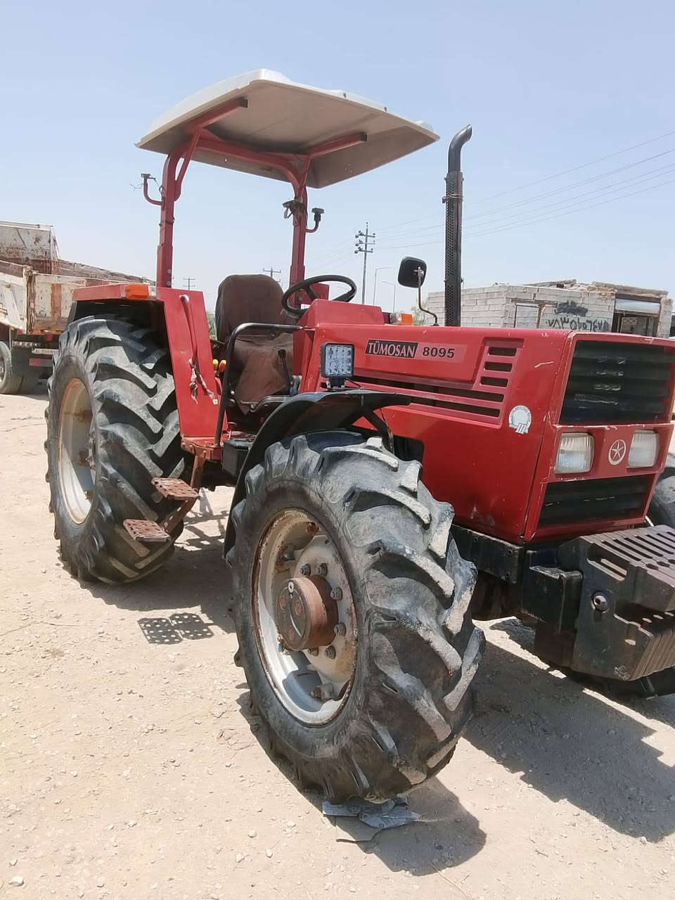 سلام عليكم مكينه تومسان البيع مكينه جاهزه الشغل فدان حجم ١٢ موديل ٢٠١١ رقم اربيل تريد تحويل تريد وكاله مكفواله كفاله عامه برغي مامفتوح بيه مكان النجف المشخاب ***********
