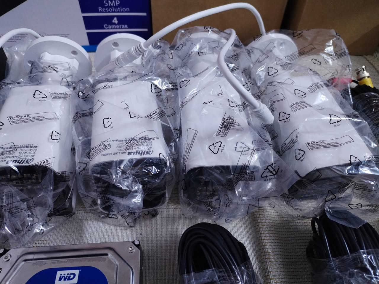 كامرات دهوى الكورية صوت وصورة وانارة ليلية وذاكرة ودفي ار وكيبلات وماوس جاهزة سعر 110


**إذا كنت صاحب هذا الإعلان وتريد حذفه لأي سبب، رجاءا أرسل رسالة إلى الدعم الفني**